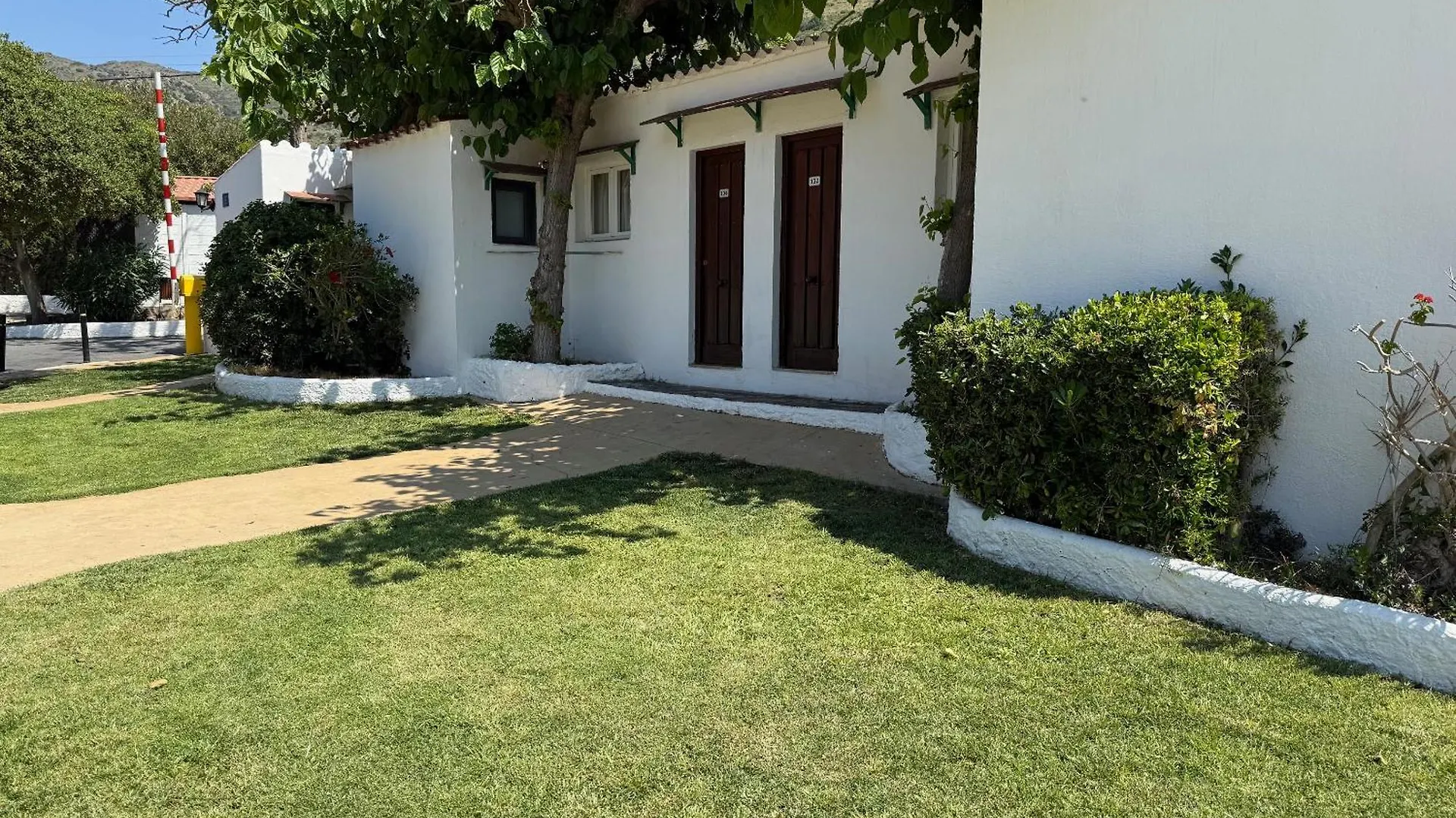 Отель Ciudad De Vacaciones Cala Montjoi Росас 0*,  Испания